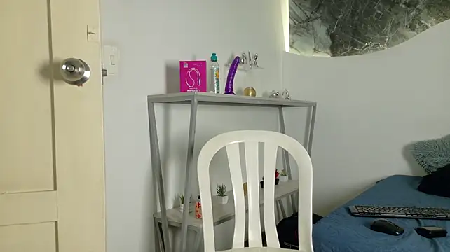 Monyel_Blake Adlı Modelin Canlı XXX Sohbeti