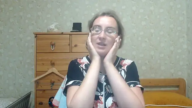 Chat +18 de Smart_Rose ao vivo