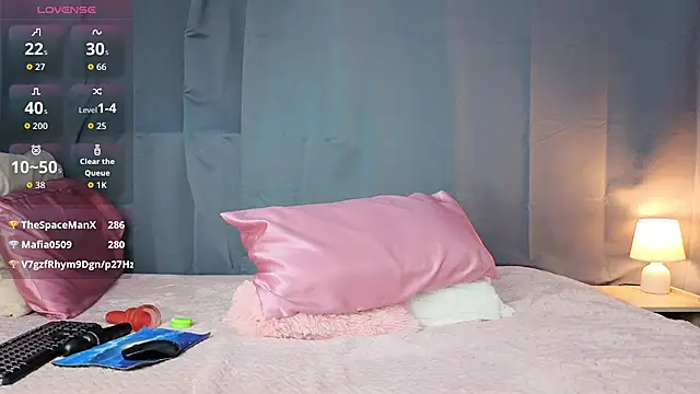 Yellow-Mellow23's Live XXX Chat