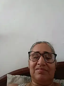 Chat +18 de _candi ao vivo
