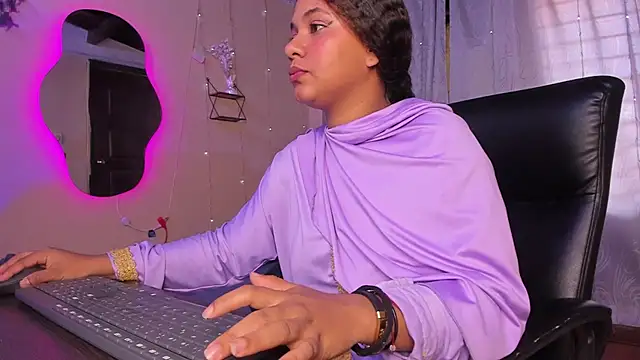 Chatroom XXX en direct de ShairaMassu