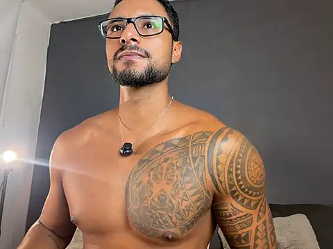 LiamGarcia1 Adlı Modelin Web Kamerası Şovu