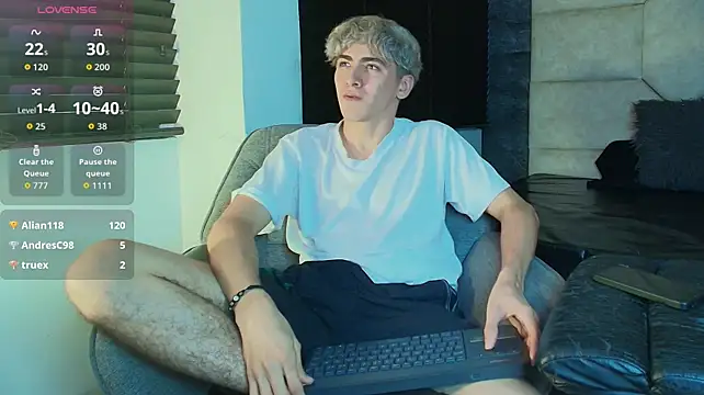 Živý XXX chat Tyler_Mcrey