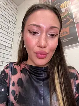 SaintSquirtn Live XXX chat