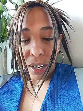 Ivon_C Adlı Modelin Canlı XXX Sohbeti
