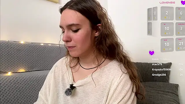 XXX chat uživo modela AliKnop