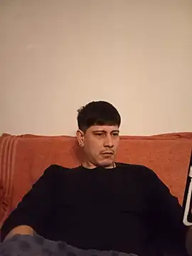 ThestuB Adlı Modelin Canlı XXX Sohbeti