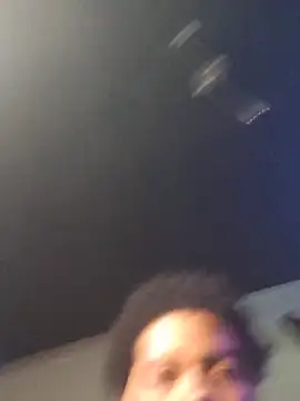 Show modela Darealcheeto na web-kameri