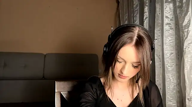 ShannanWohlers Chat XXX in diretta
