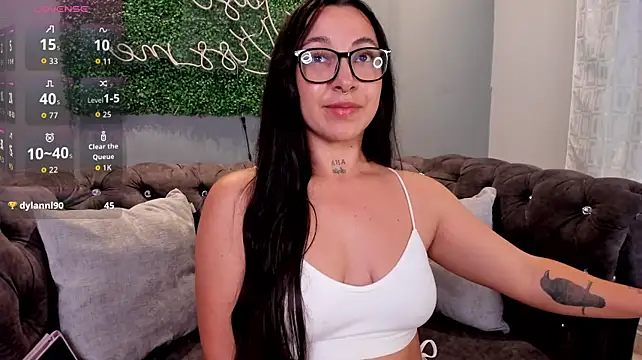 mariasim Adlı Modelin Canlı XXX Sohbeti