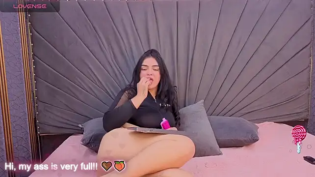 Chat XXX ao vivo de Sara-Messy