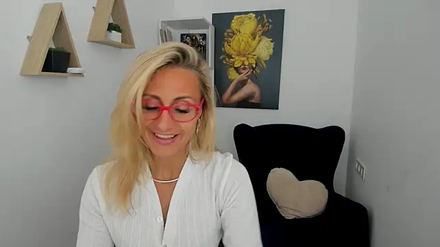 MuseOfStage's Live XXX Chat