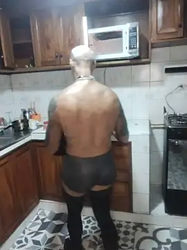 XXX chat uživo modela LILITHMADAME