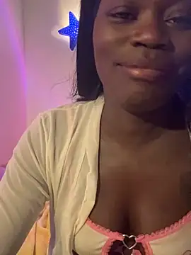 Chatroom XXX en direct de DeviantStepdaughter