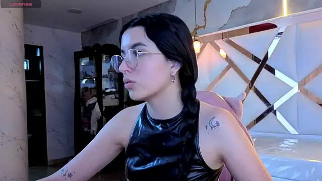Živý XXX chat sophiadoll_tf