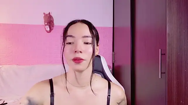 VainillaSecret Adlı Modelin Canlı XXX Sohbeti