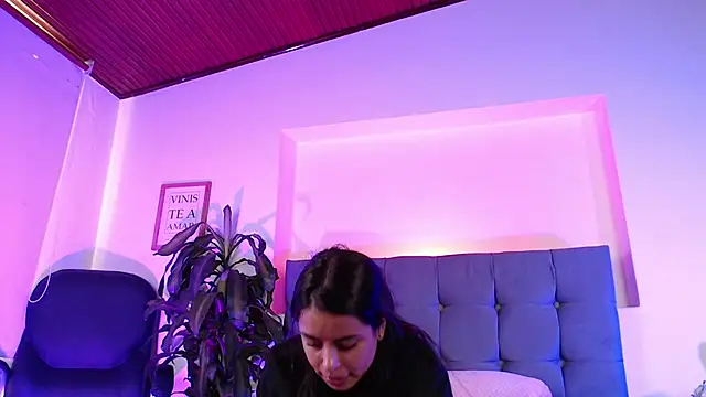 Im_megaan Adlı Modelin Canlı XXX Sohbeti