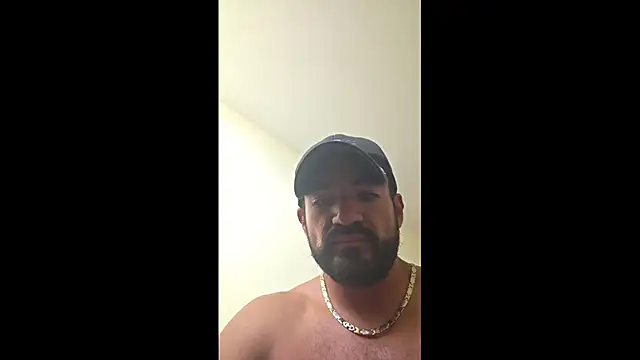 piggylatino's Live XXX Chat