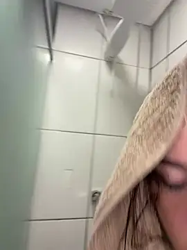 Chat +18 de AMORINHA_S2_ ao vivo