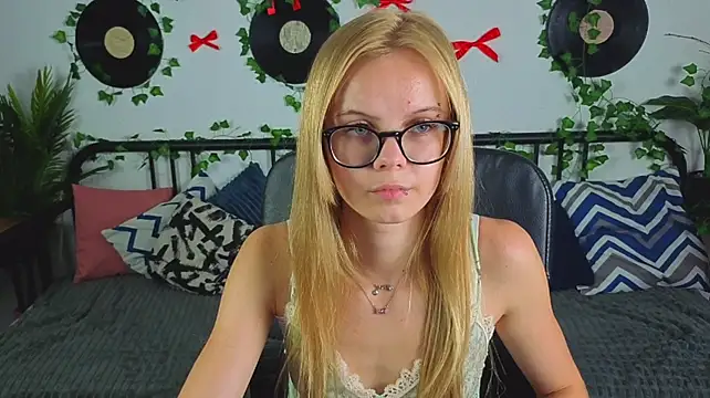 StacyBlakey Adlı Modelin Canlı XXX Sohbeti