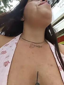 MissNyraSecret's Live XXX Chat