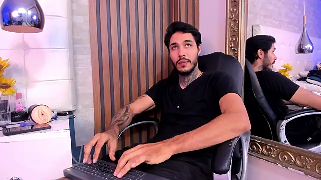 XXX chat uživo modela JacksonGreenn