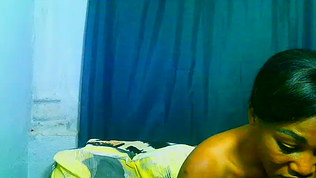 freaky_naughty Adlı Modelin Canlı XXX Sohbeti
