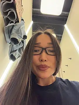 trytomakememoam Chat XXX in diretta