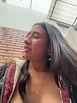 LilyRossi_'s Live XXX Chat