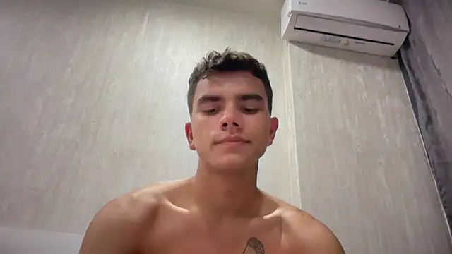 Just_Max02 Live XXX-chat
