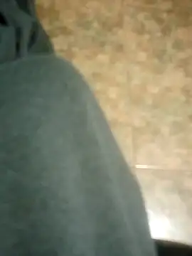Elchabondestrip webcam show