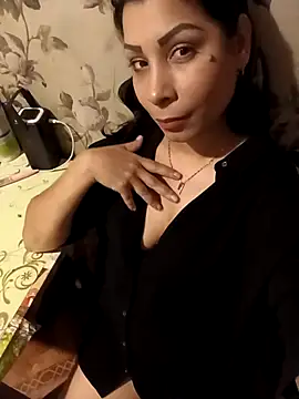 DariRouge Chat XXX live