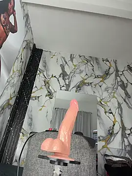 MerliaSsomern Live XXX chat