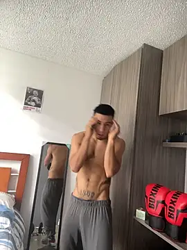Show de Taylor_DiamondBoy na webcam