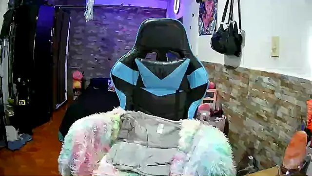 แชท XXX สดของ AngelaQueen_