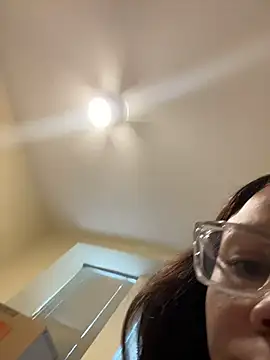Show webcam de sexykitt3nn
