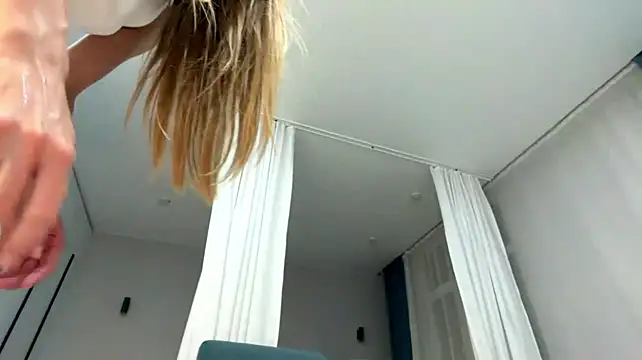 AnyaAfterDark Adlı Modelin Canlı XXX Sohbeti