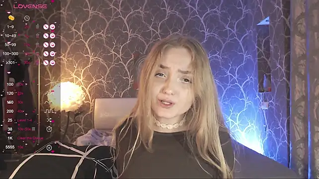 MiaMiaMeow Chat XXX live