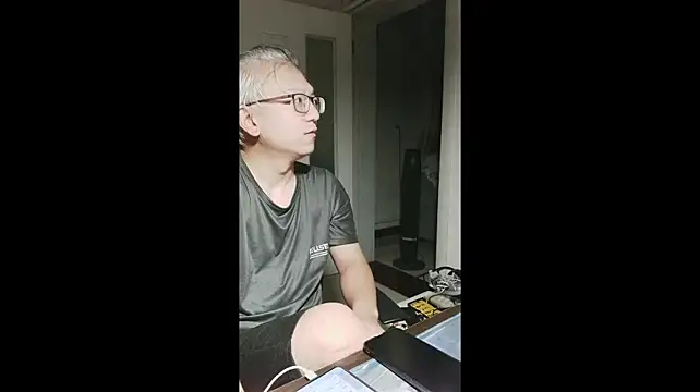 leoUSIR 网络视讯表演