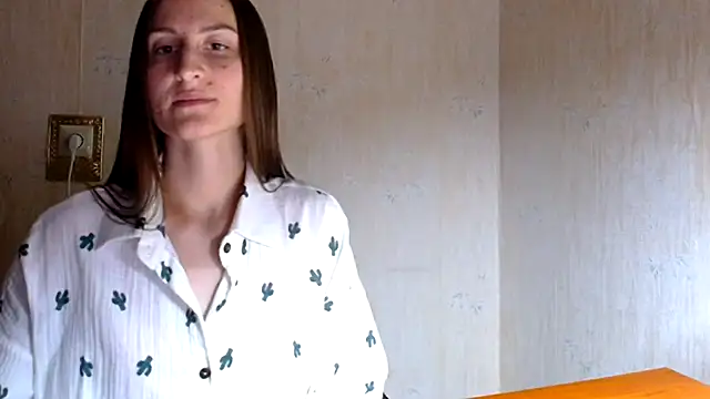 Just_Julie_ Chat XXX live