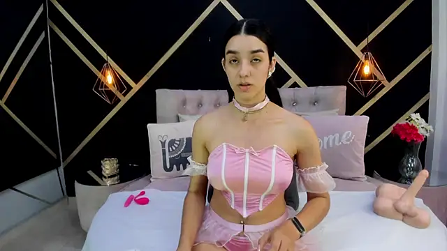 CelesteCox Adlı Modelin Canlı XXX Sohbeti