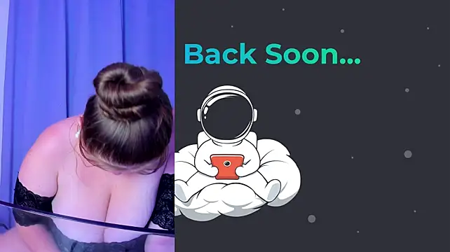 NathaxaLeans' Live XXX Chat