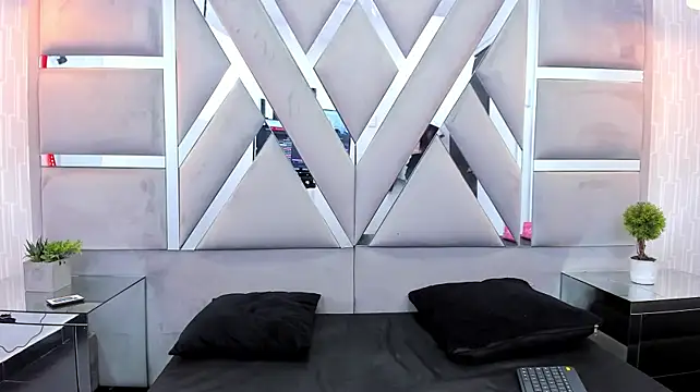 Chat XXX ao vivo de ArianaThomson