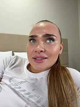 MonicaWestt – Naživo XXX chat