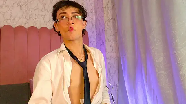 Czat XXX na żywo – Leo_Williamss