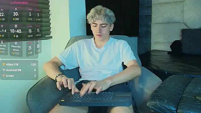 Živý XXX chat Tyler_Mcrey