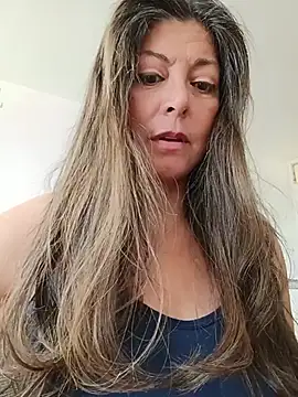 emma_tour's Live XXX Chat