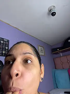 charlotte_stevenss_'s Live XXX Chat