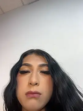 BadLilAngelXXX Chat XXX in diretta
