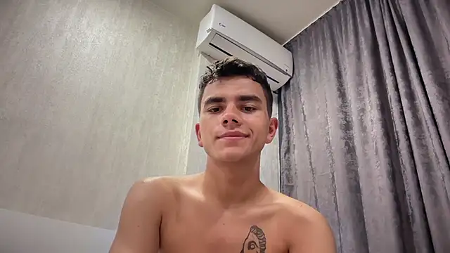 Just_Max02 Live XXX Chat